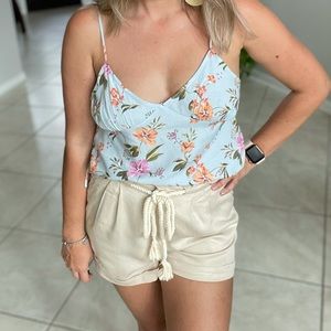 New Forever 21 blue flowers adjustable straps top